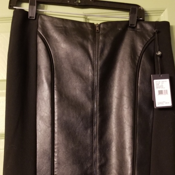 Skirt - Picture 1 of 2